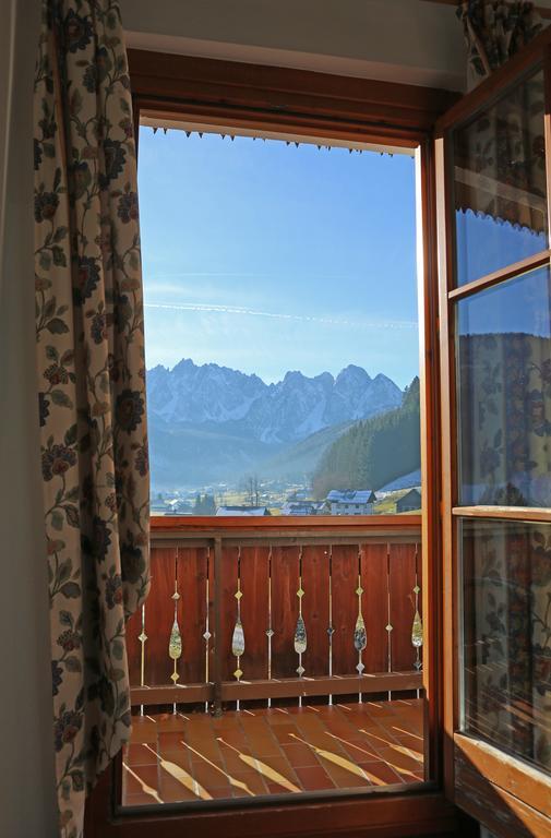 Haus Der Begegnung Hotel Gosau Exterior photo